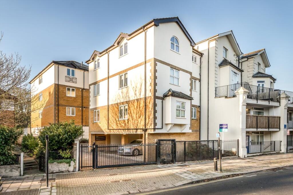 St. Johns Road, Isleworth