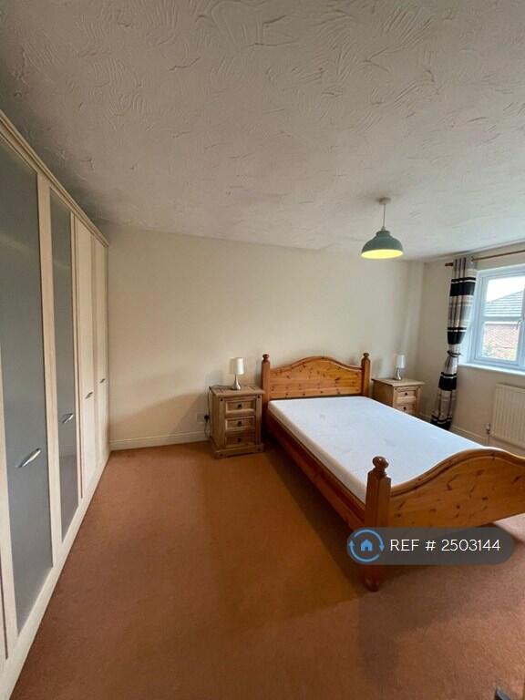 Bed 1 Large Double £1,100