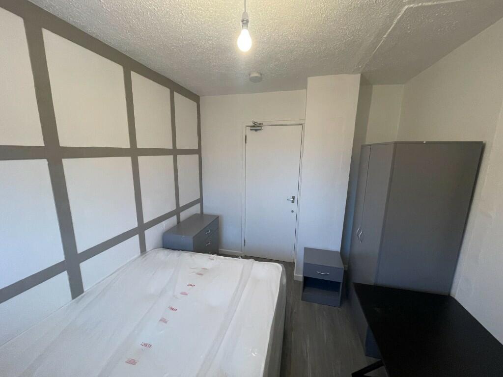 Room 4