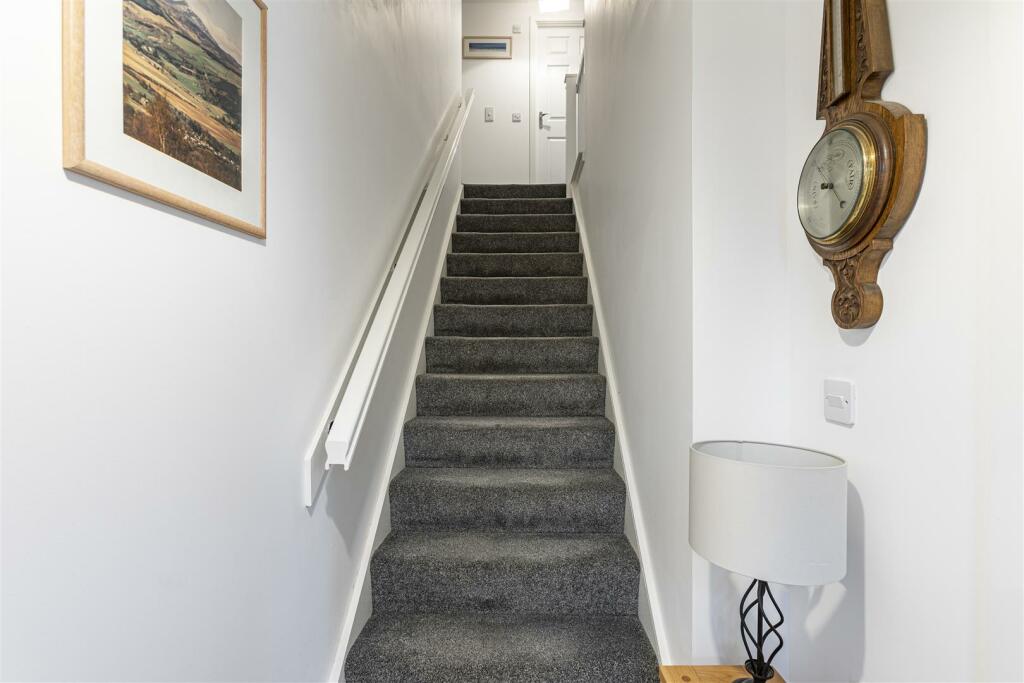 8 Knoll Park Drive Galashiels 25.JPG