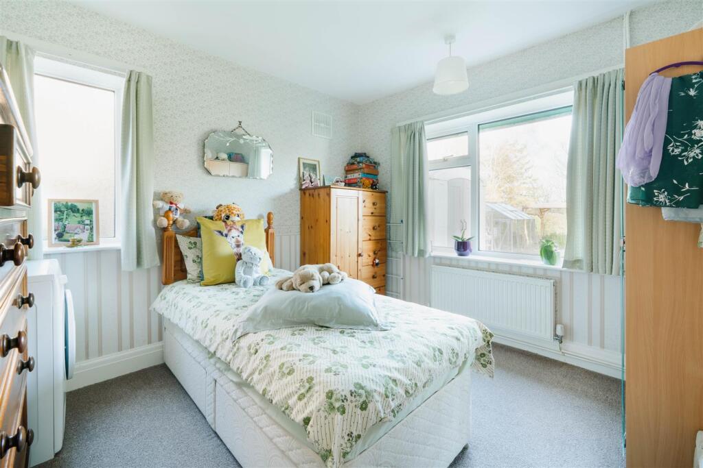 Bedroom1.jpg
