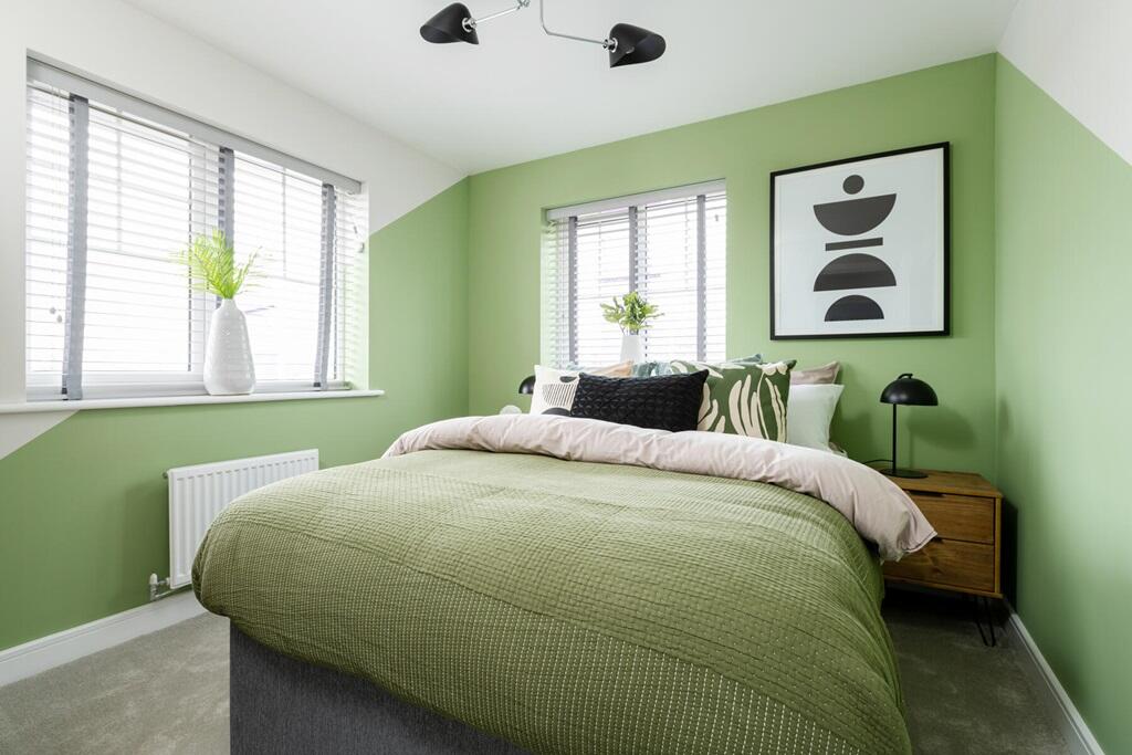 Second double bedroom ideal for friends or family to stay