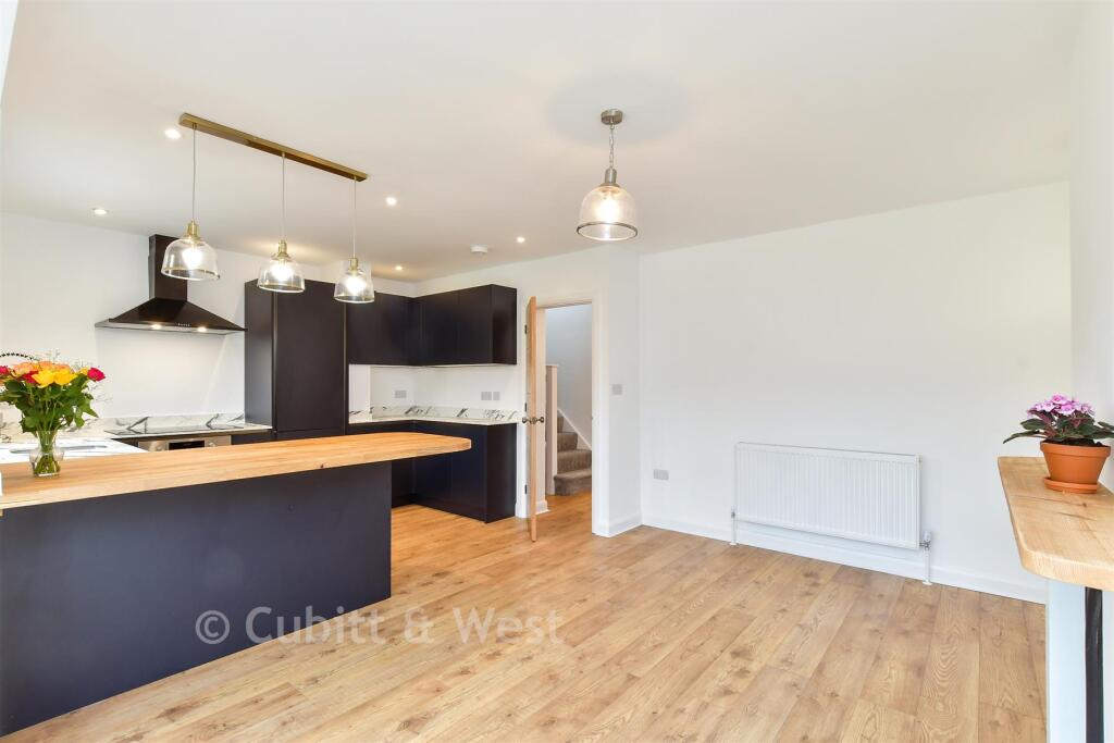 Lounge/ Kitchen/ Diner