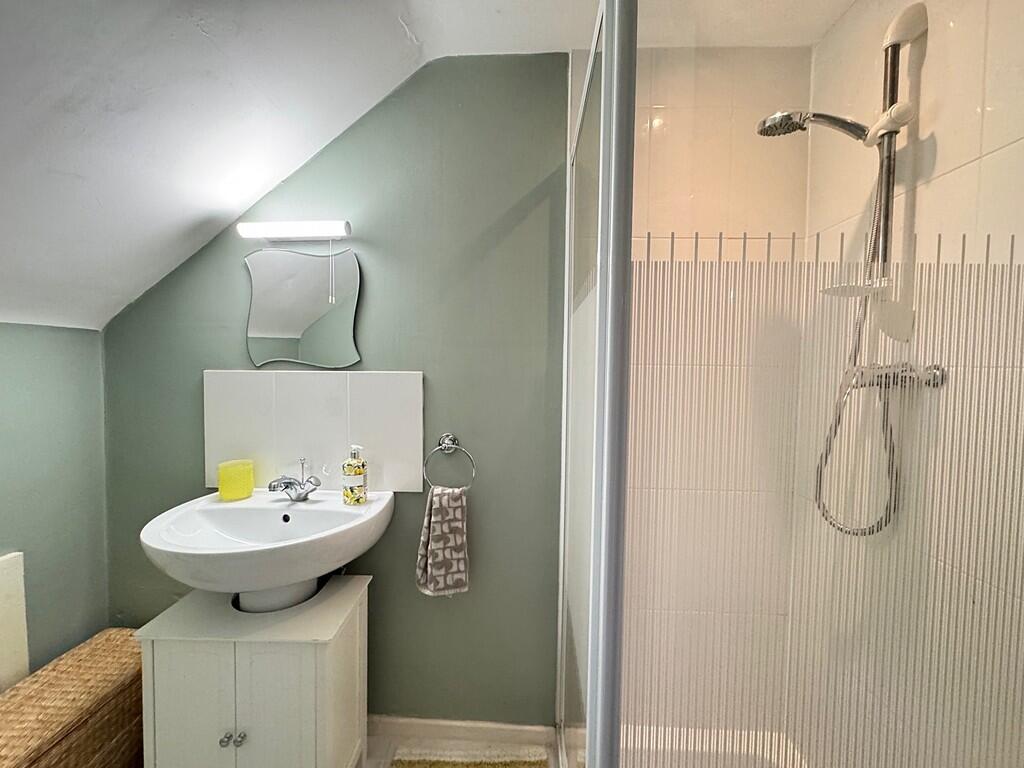 En-Suite Shower