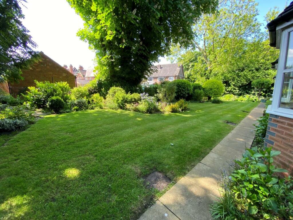 communal garden 2.jpg