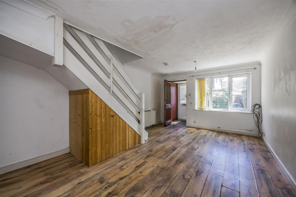 12 Bucklers Court, Portsmouth-PorticoMarketing-Sol