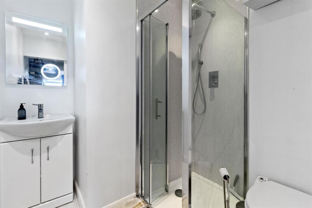 Greenoaks 30-004.JPG