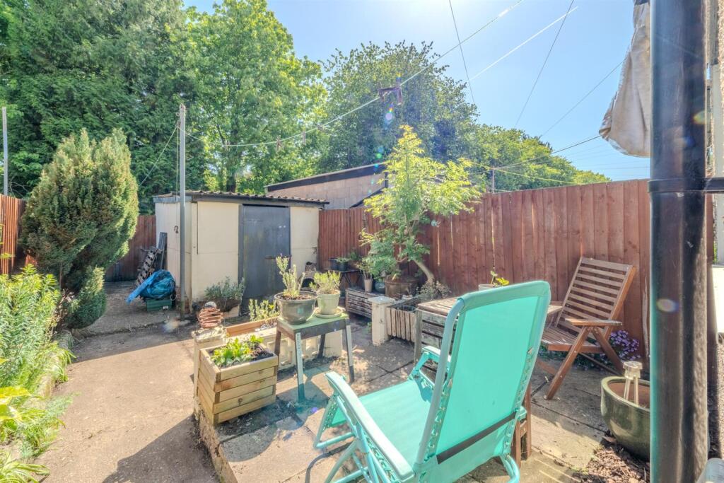 27 Belle Vue Road-22.jpg