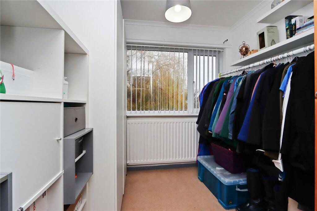 Bed5 / Dressing Room