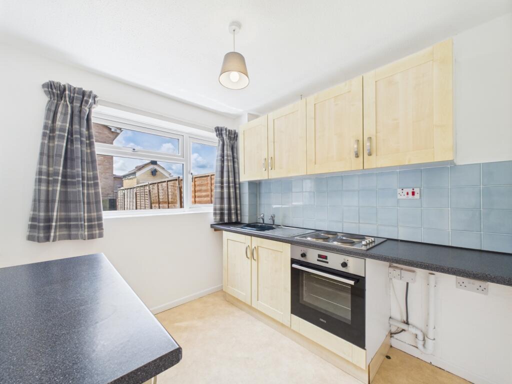 CAM02023G0-PR0142-STILL005