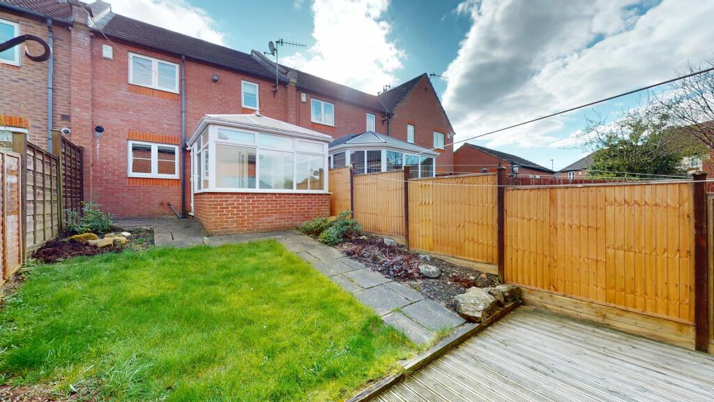 25-Acorn-Way-03312025_184856