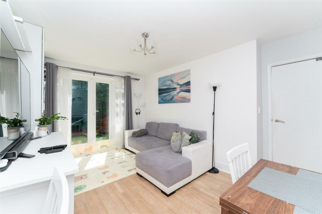 106 Rosebank recp a.jpg