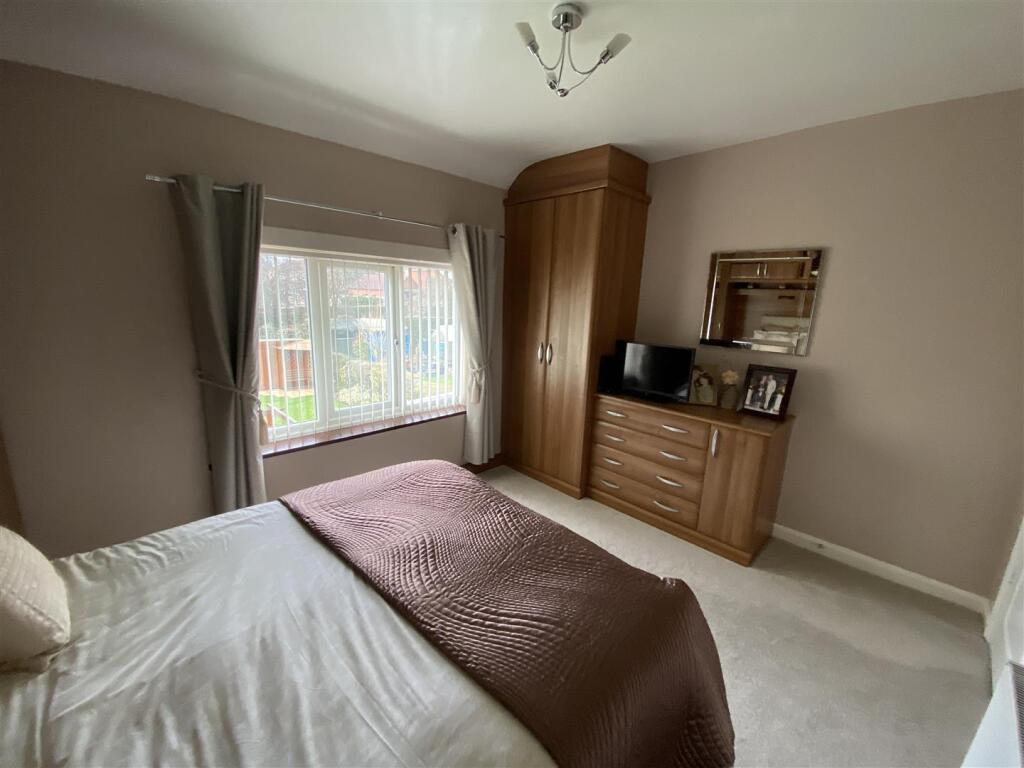 Bedroom no 1: