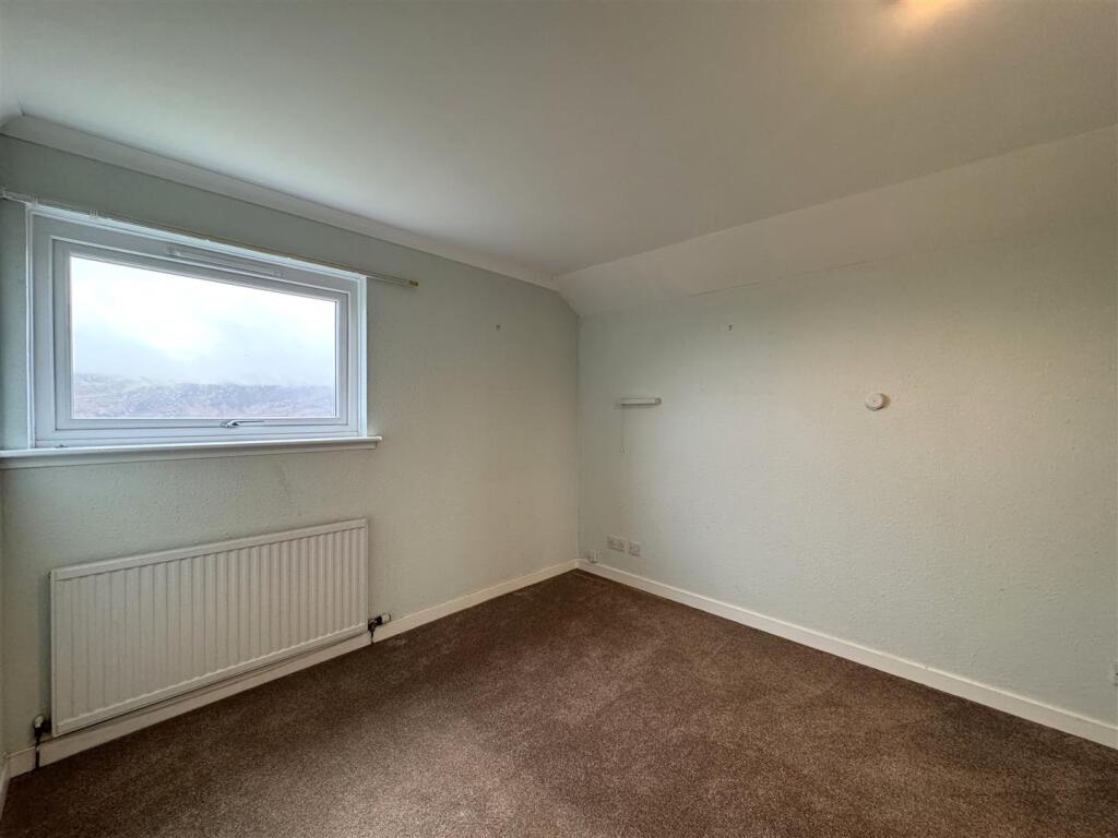 BEDROOM 4.JPG