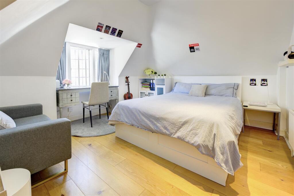 D0347 5 hill top topBed.jpg
