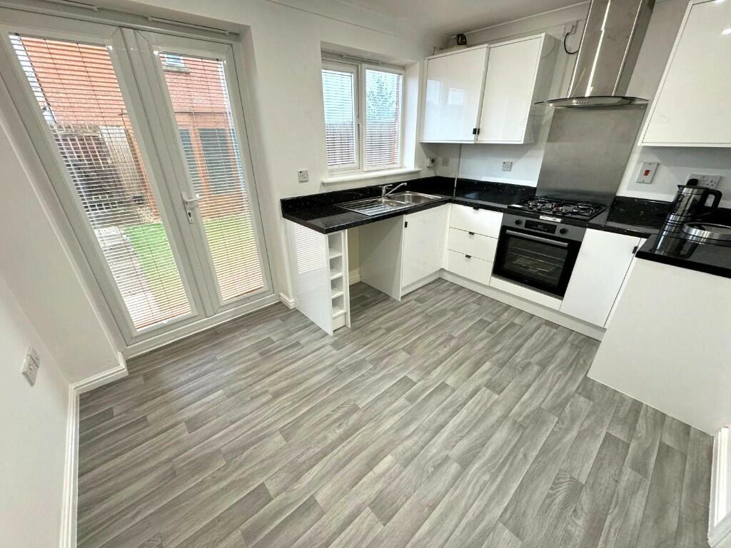 FITTED KITCHEN/DINER