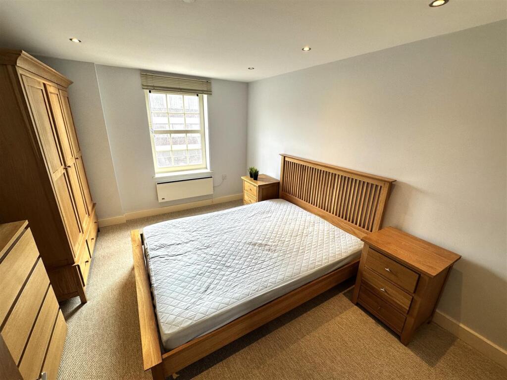 Bed 1