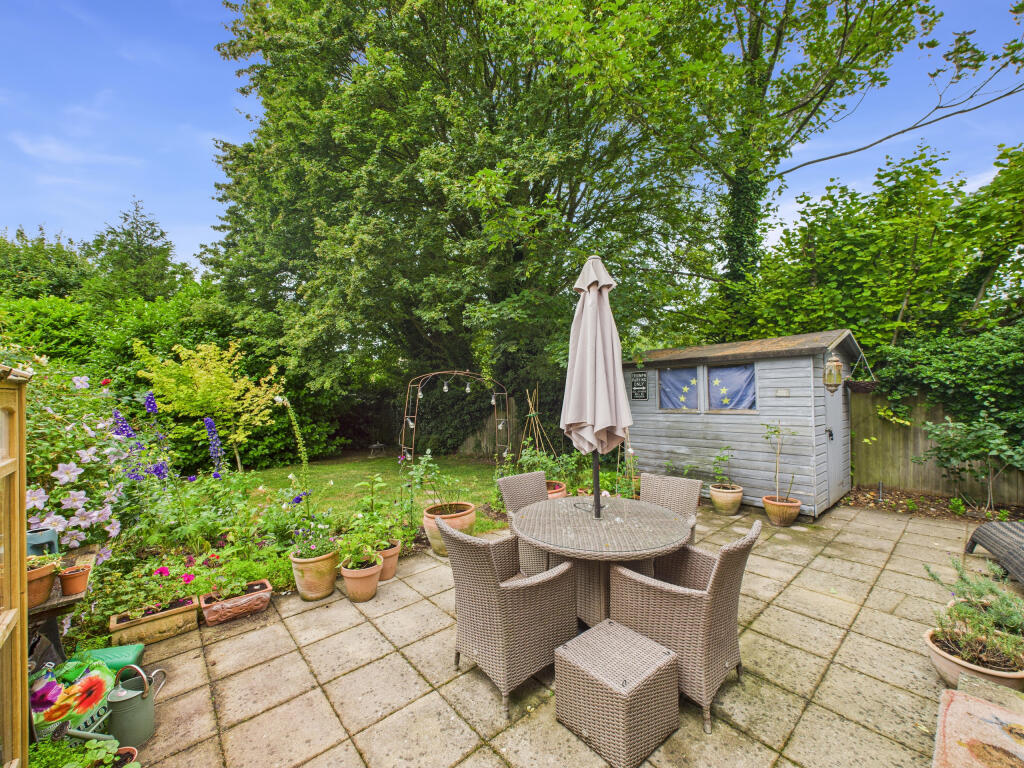 CAM02909G0-PR0439-STILL011