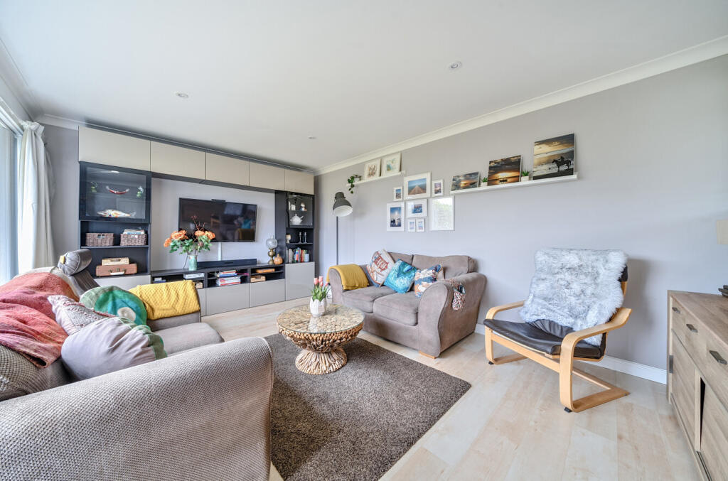 1305639-19-684ac4...