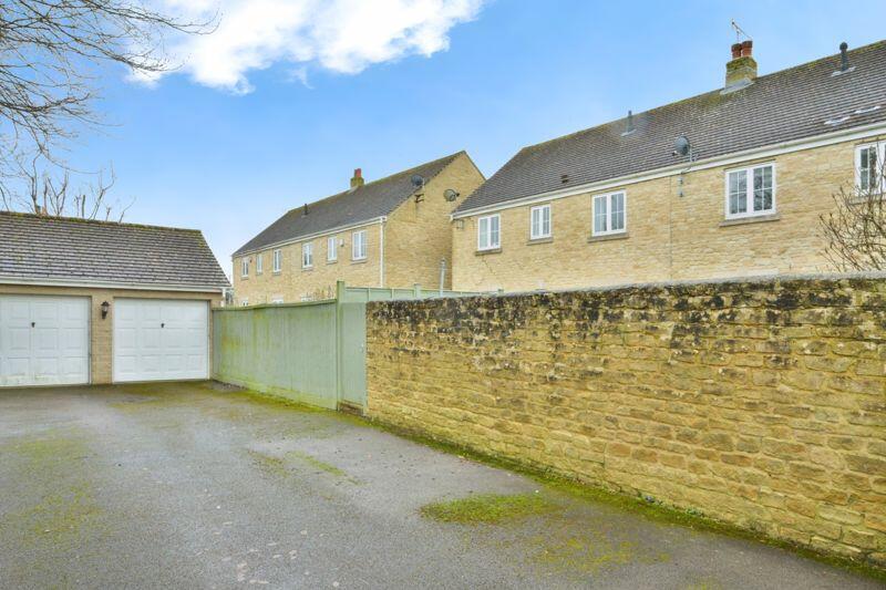 Driveway parking and garage