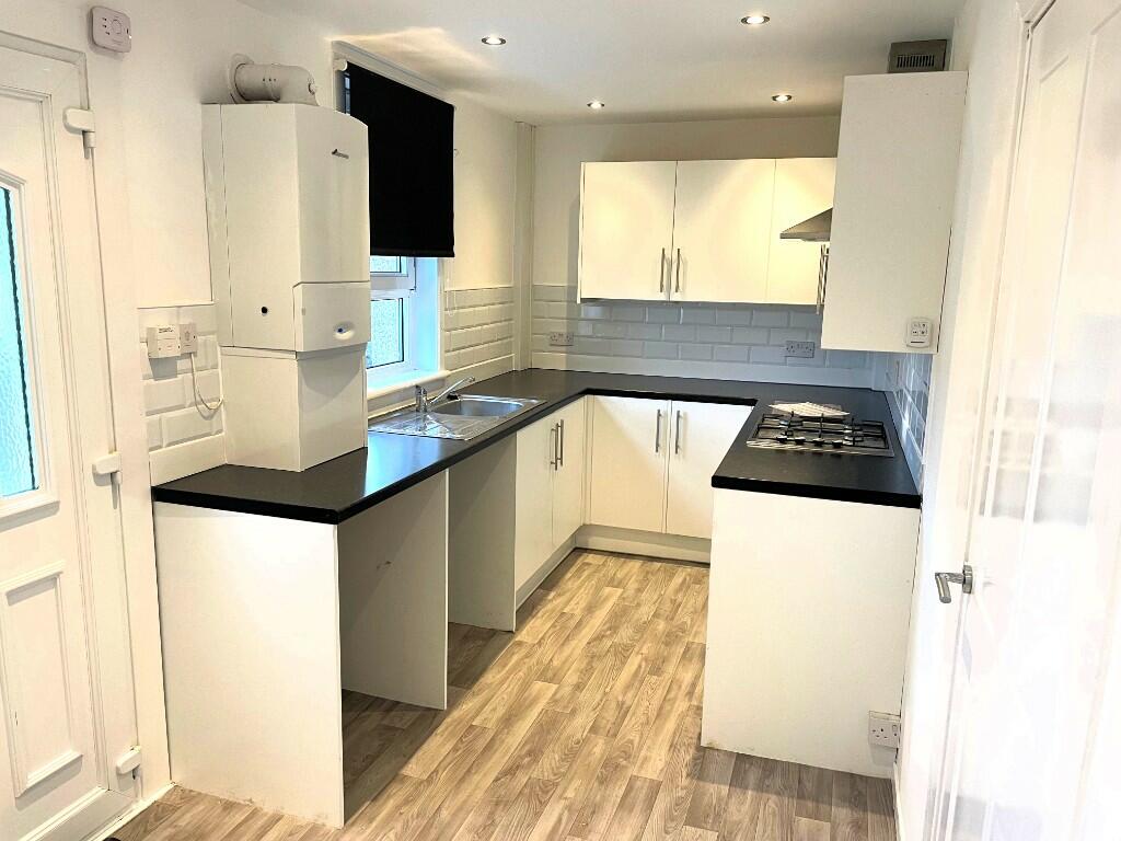 Kitchen 5.2m x 2.2m