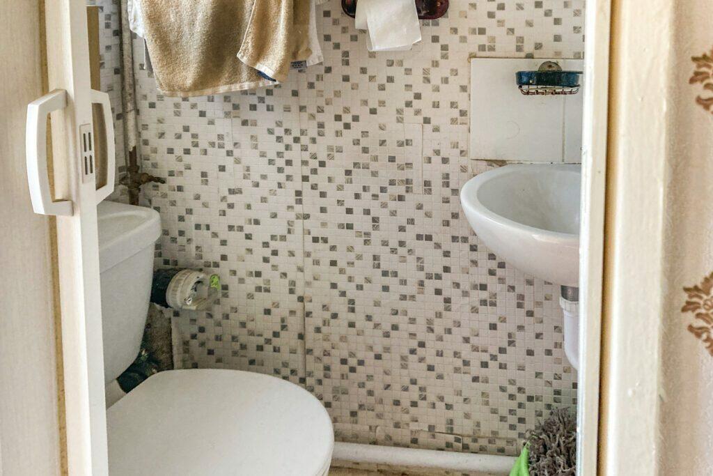 Magdalene Road- Lavatory