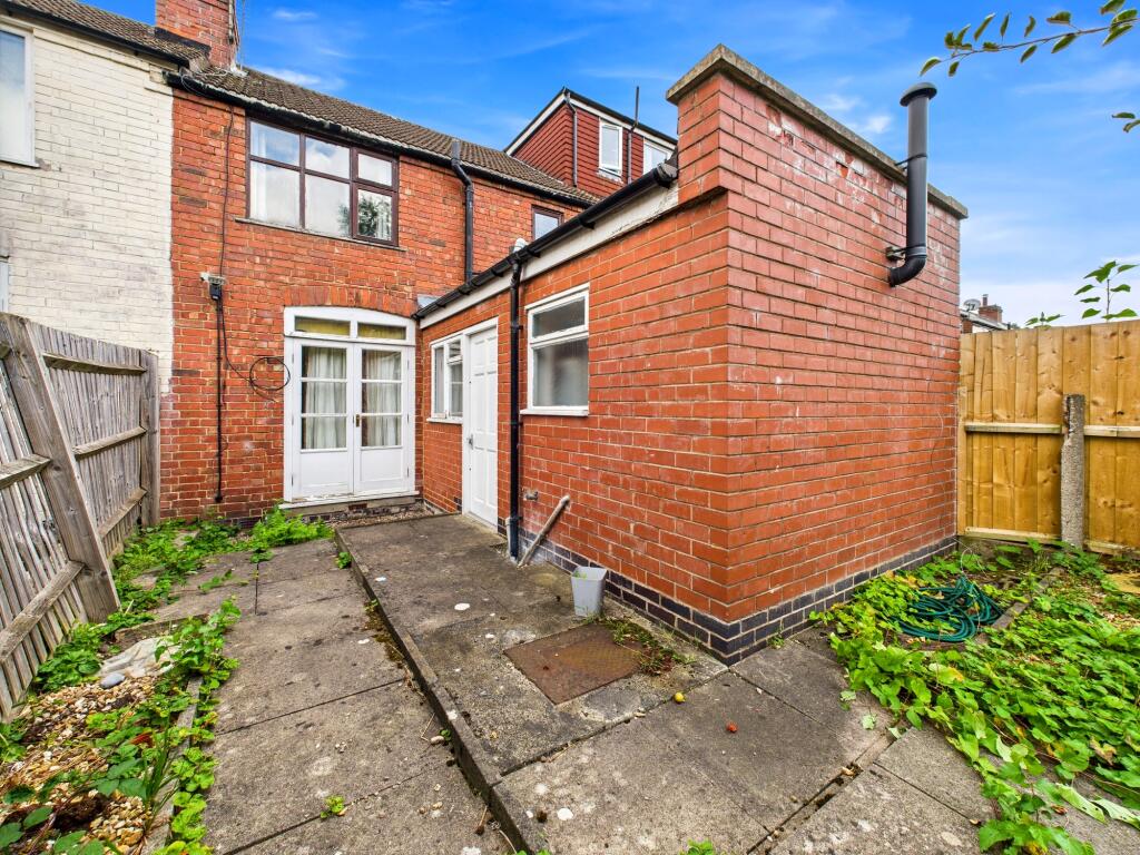 CAM05192G0-PR0126-STILL004