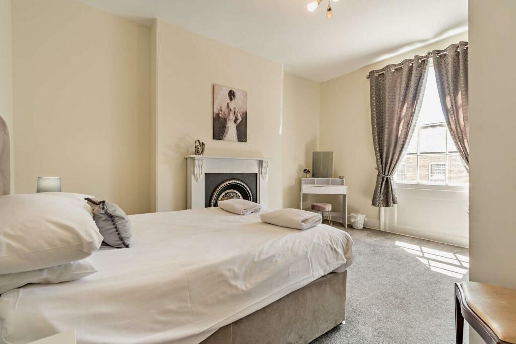 8556849-interior02-800.jpg