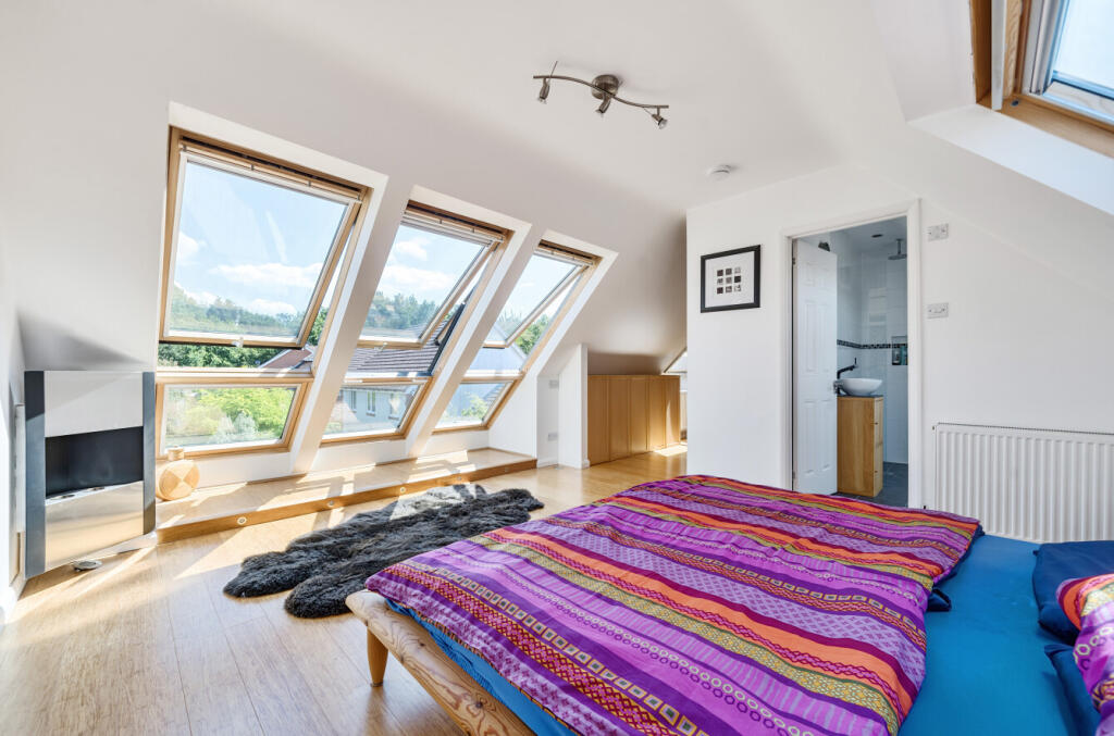 1326476-17-687a4d...