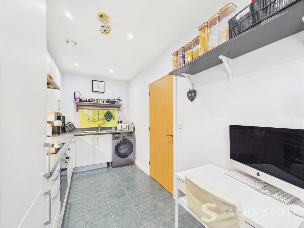 Kitchen / Breakfast Room