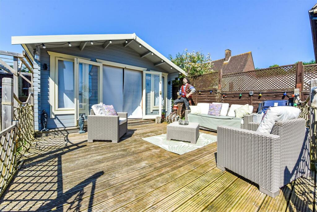 Summer House/Garden