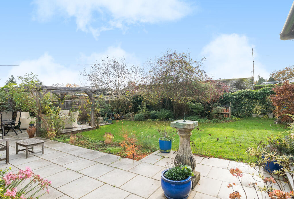 1380699-6-6915ca1...