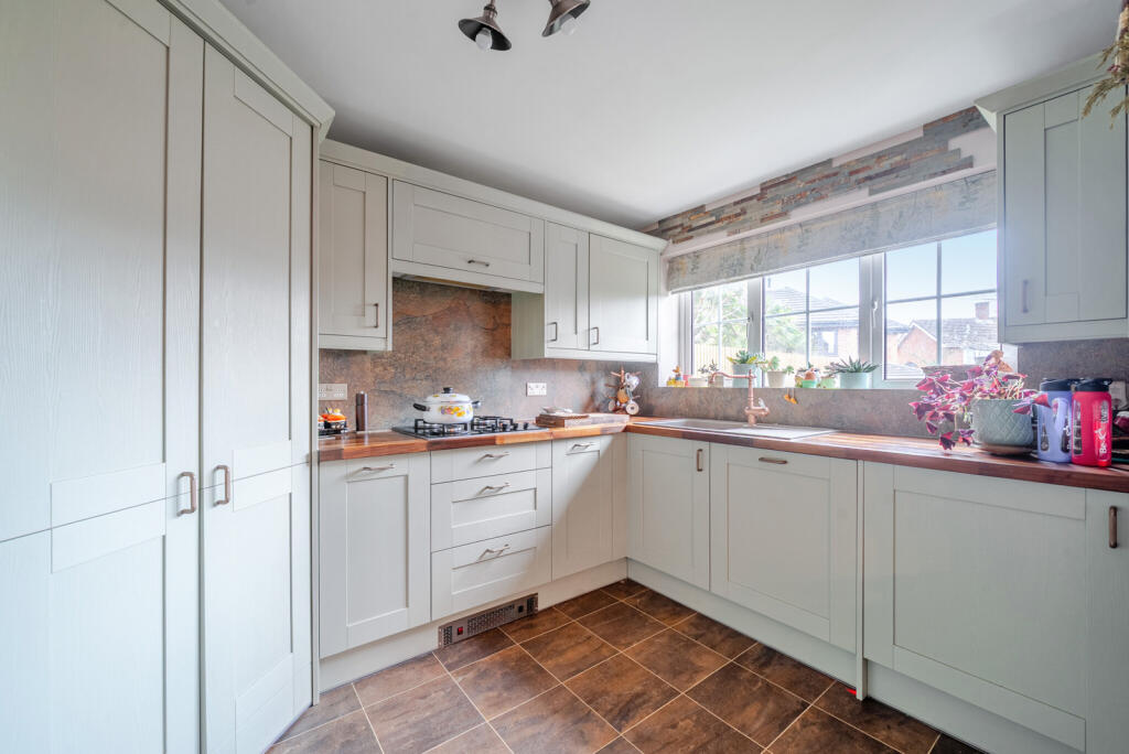 1344644-6-68b726e...