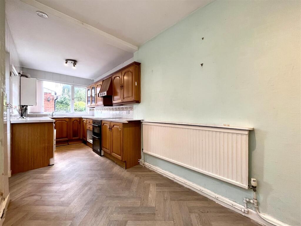 Breakfast Kitchen Aspect 2