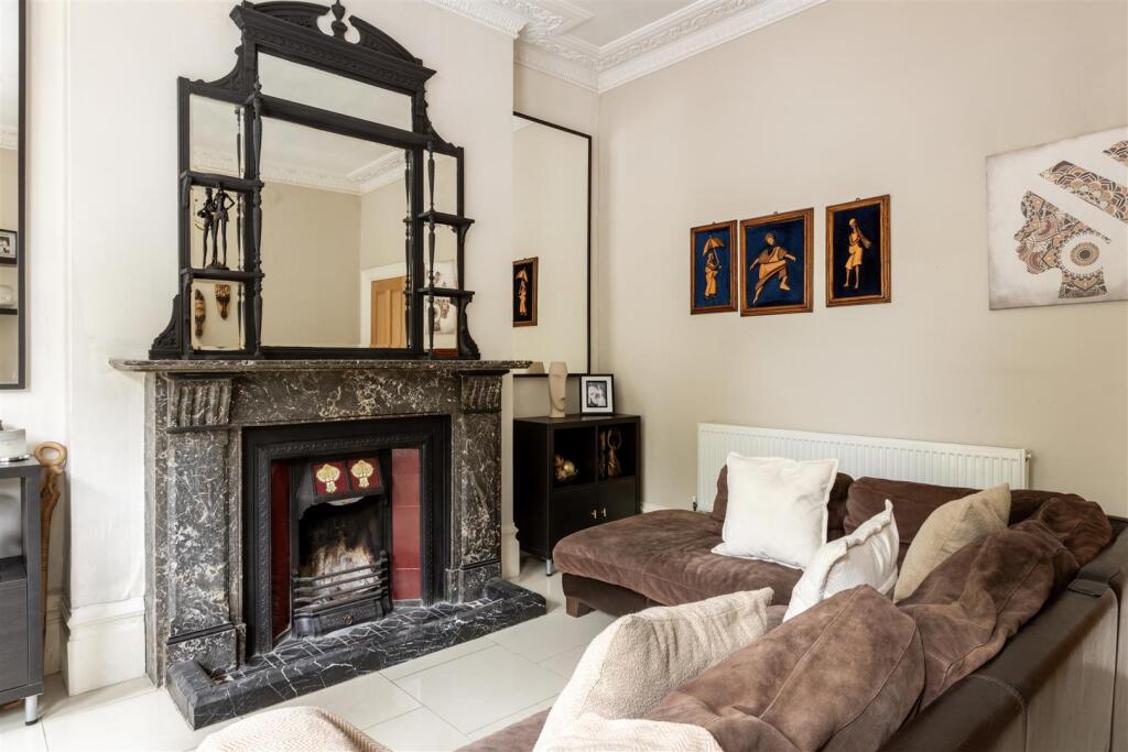 157 Coombe Road-10.jpg