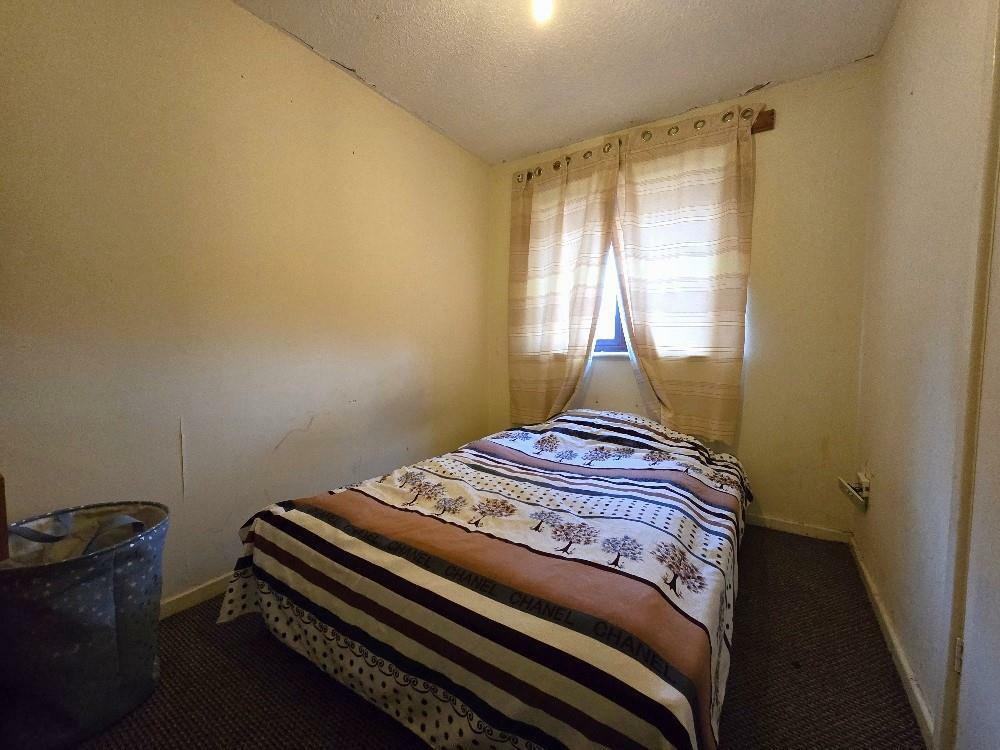 Lansdowne Court, Paynes Lane - Bedroom 2.jpg
