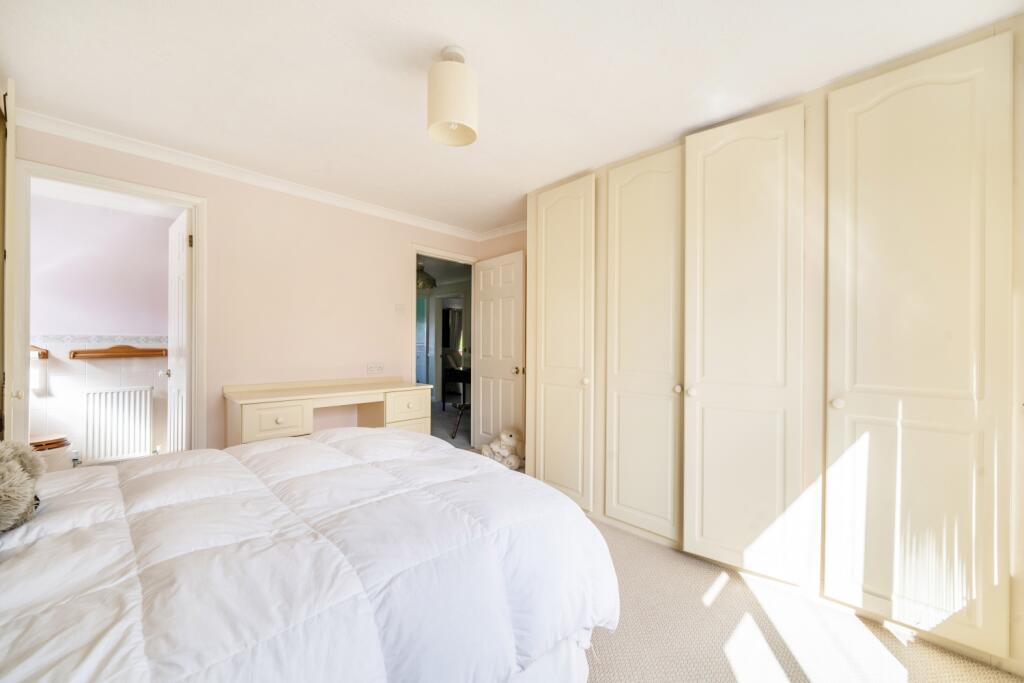 1348935-18-68b96baa252b4