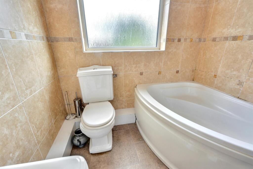Bathroom.jpeg