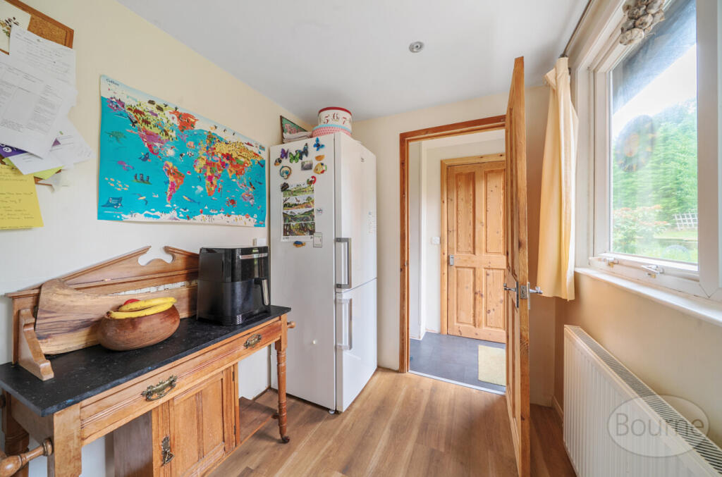 70c33116-85c1-4a8...