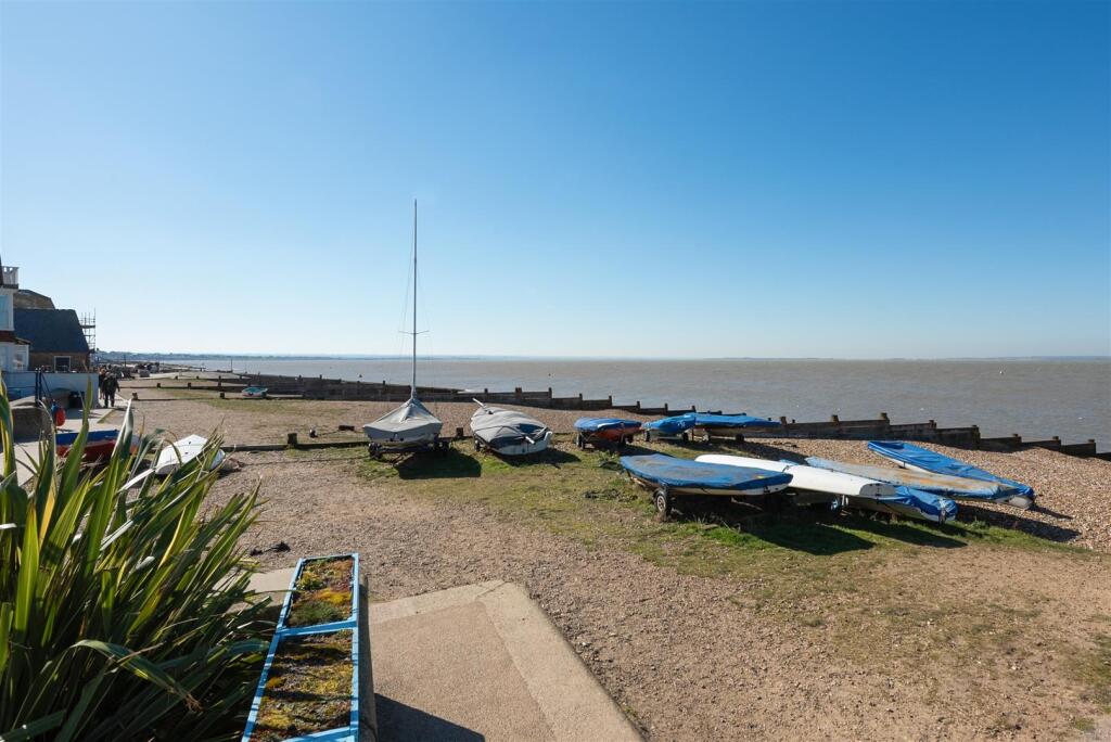 Sea Wall, Whitstable