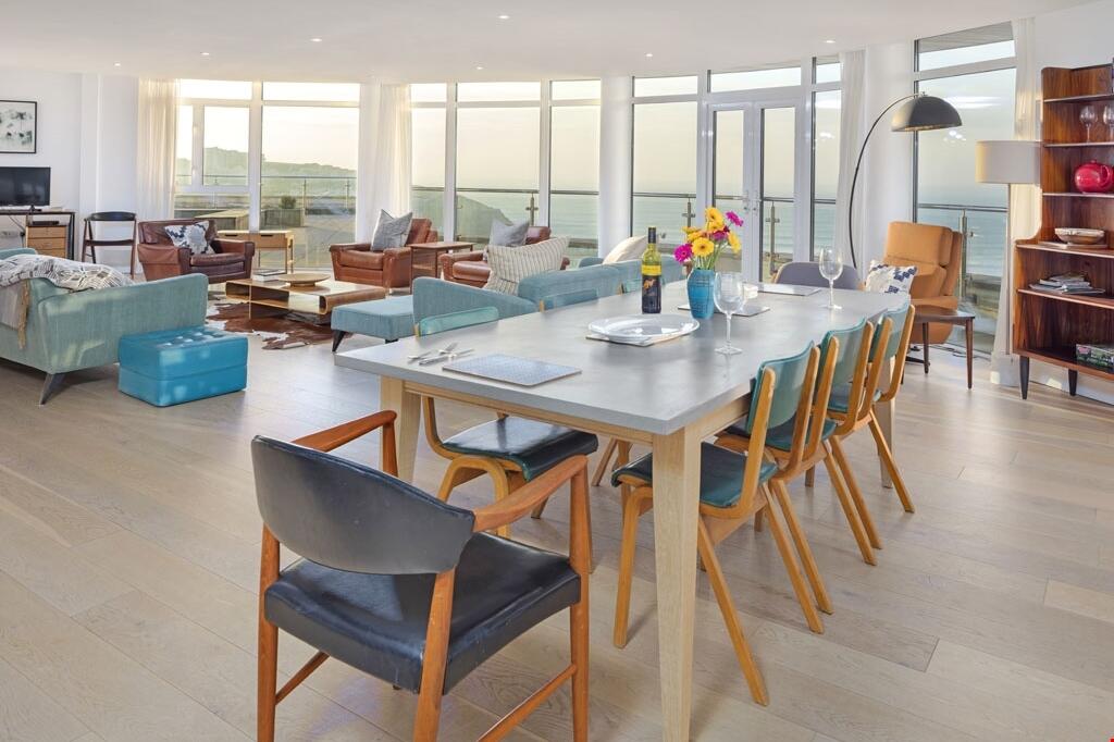 da3fa5cb-f8c7-4b25-959a-d4a9098bec79