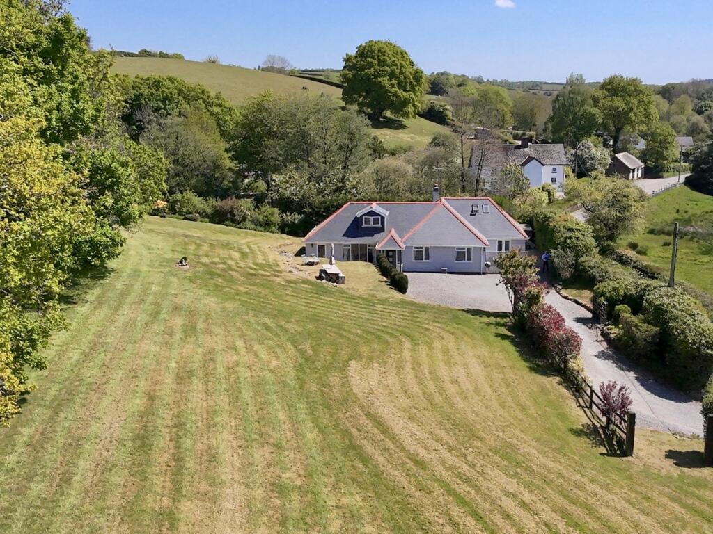 EweMove South Molton - The Bungalow - Meadow