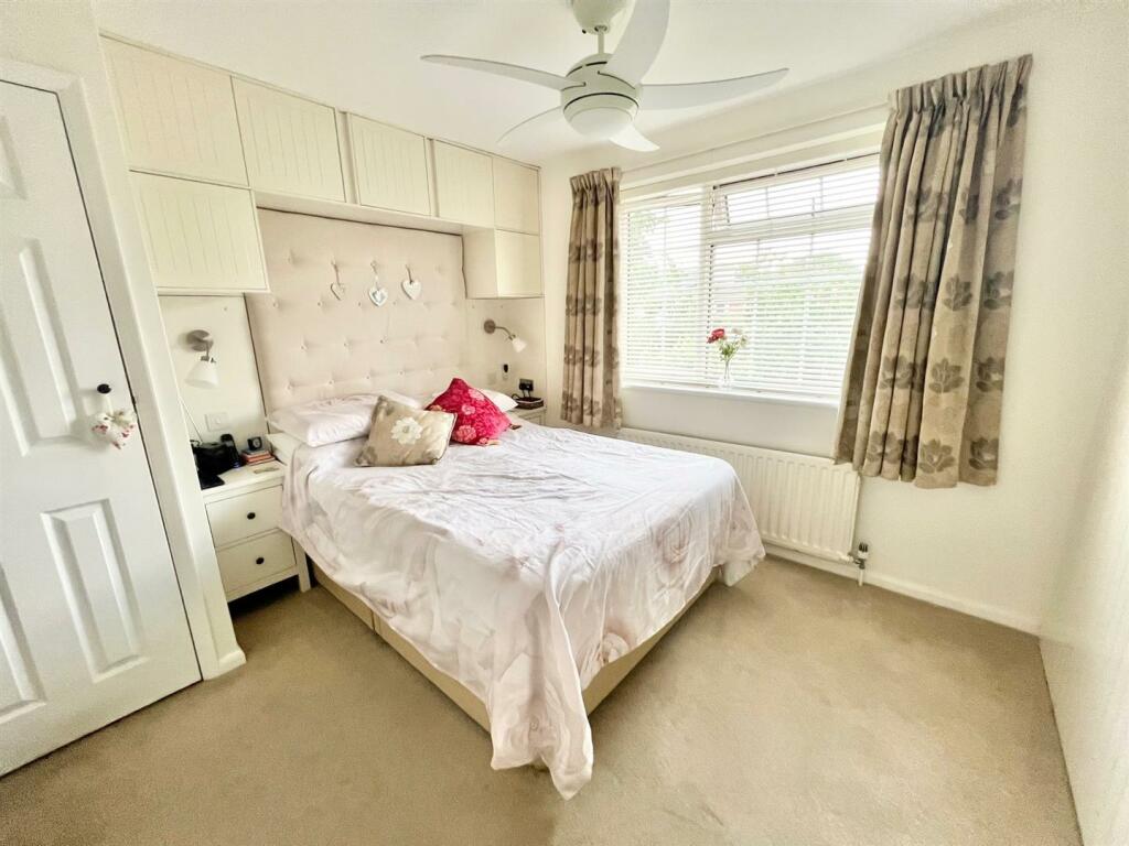 bed1a.jpg