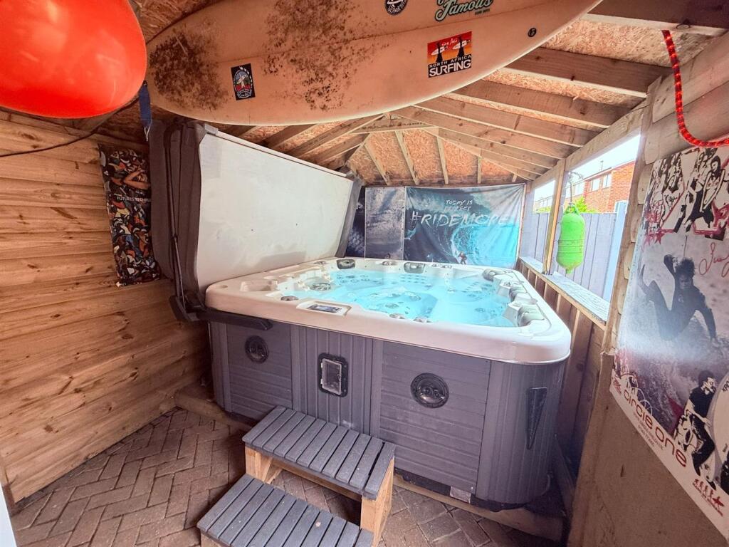 PHOTO-2025-08-04-13-32-11 (4).jpg