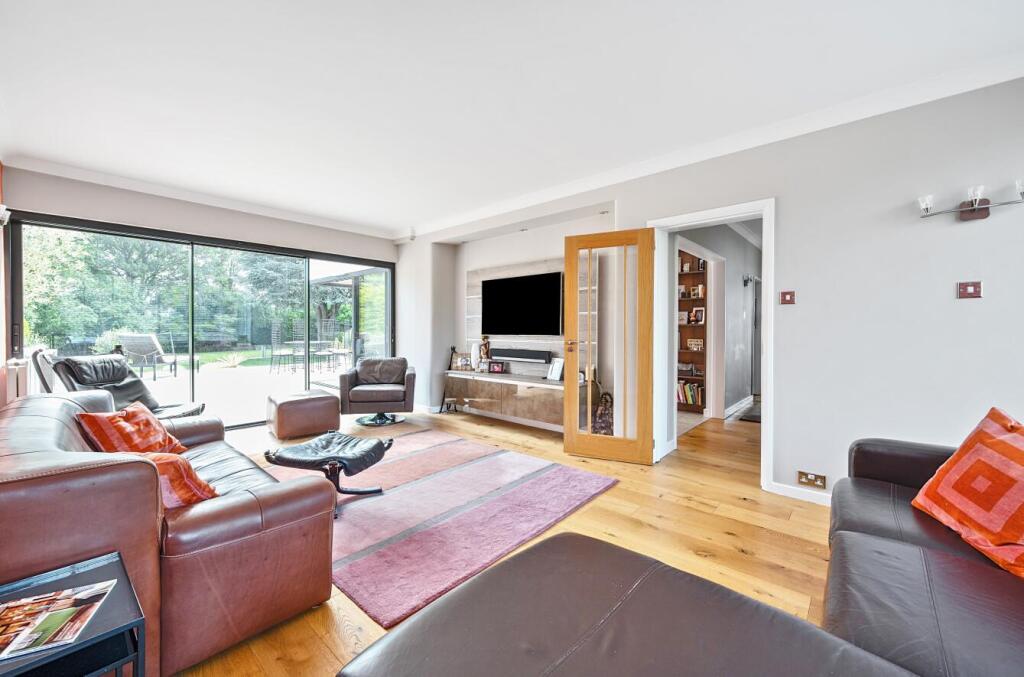 53-6823134e57403-1290276-ARW-53 .jpg