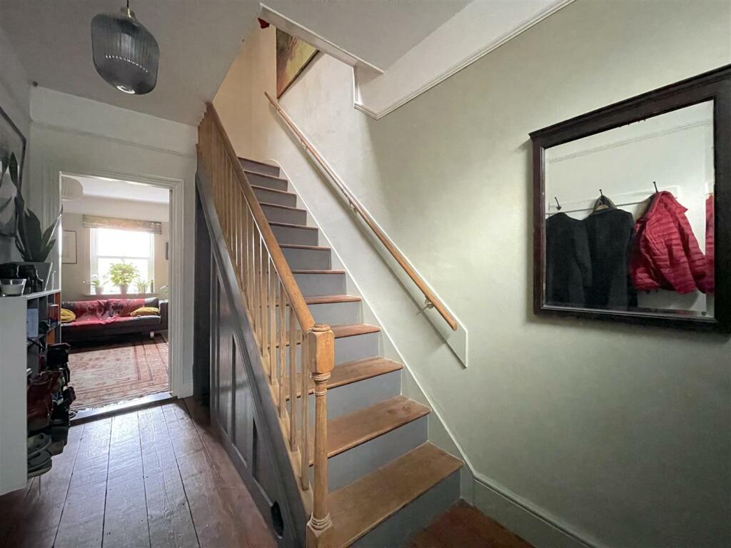 Entrance Hall (1).jpeg