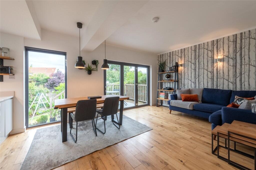 Lovedale Avenue 1190