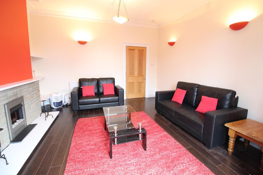 Lounge 2