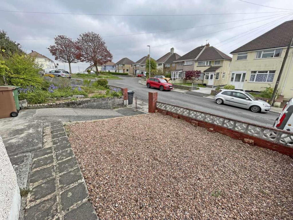 Churchway 169 Front Garden.jpg