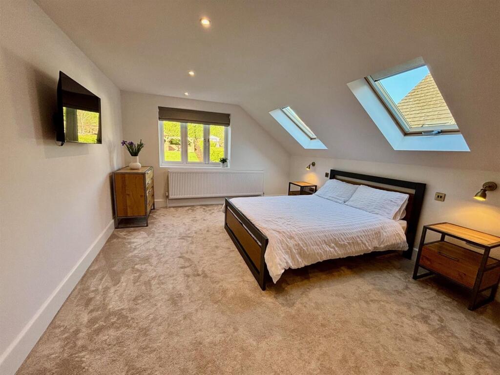 Principal Bedroom Suite